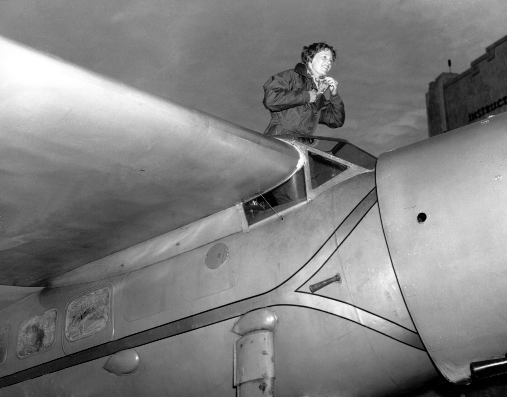 1935: Amelia Earhart